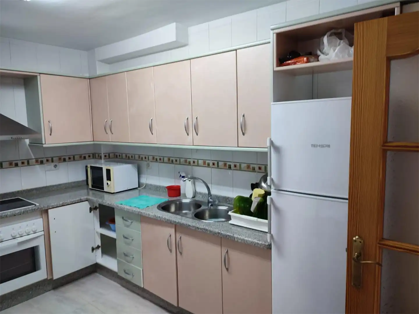 Flat for sale in Calle Mulhacén, 34, El Parador de las Hortichuelas Kitchen of Flat for sale in Roquetas de Mar with Air Conditioner
