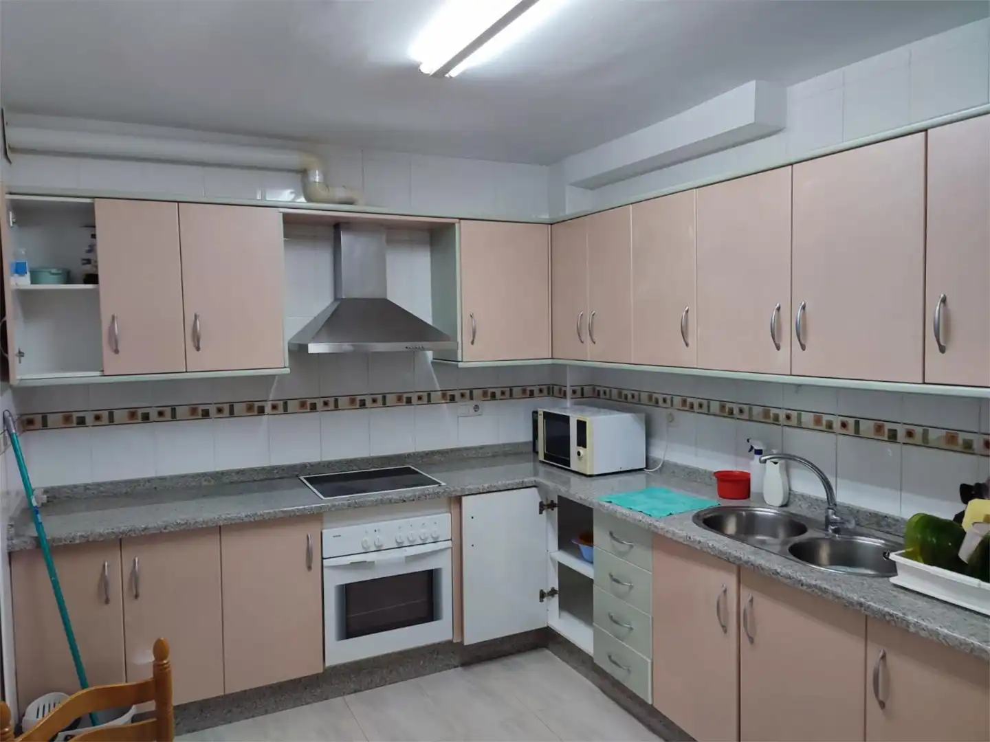 Flat for sale in Calle Mulhacén, 34, El Parador de las Hortichuelas Kitchen of Flat for sale in Roquetas de Mar with Air Conditioner