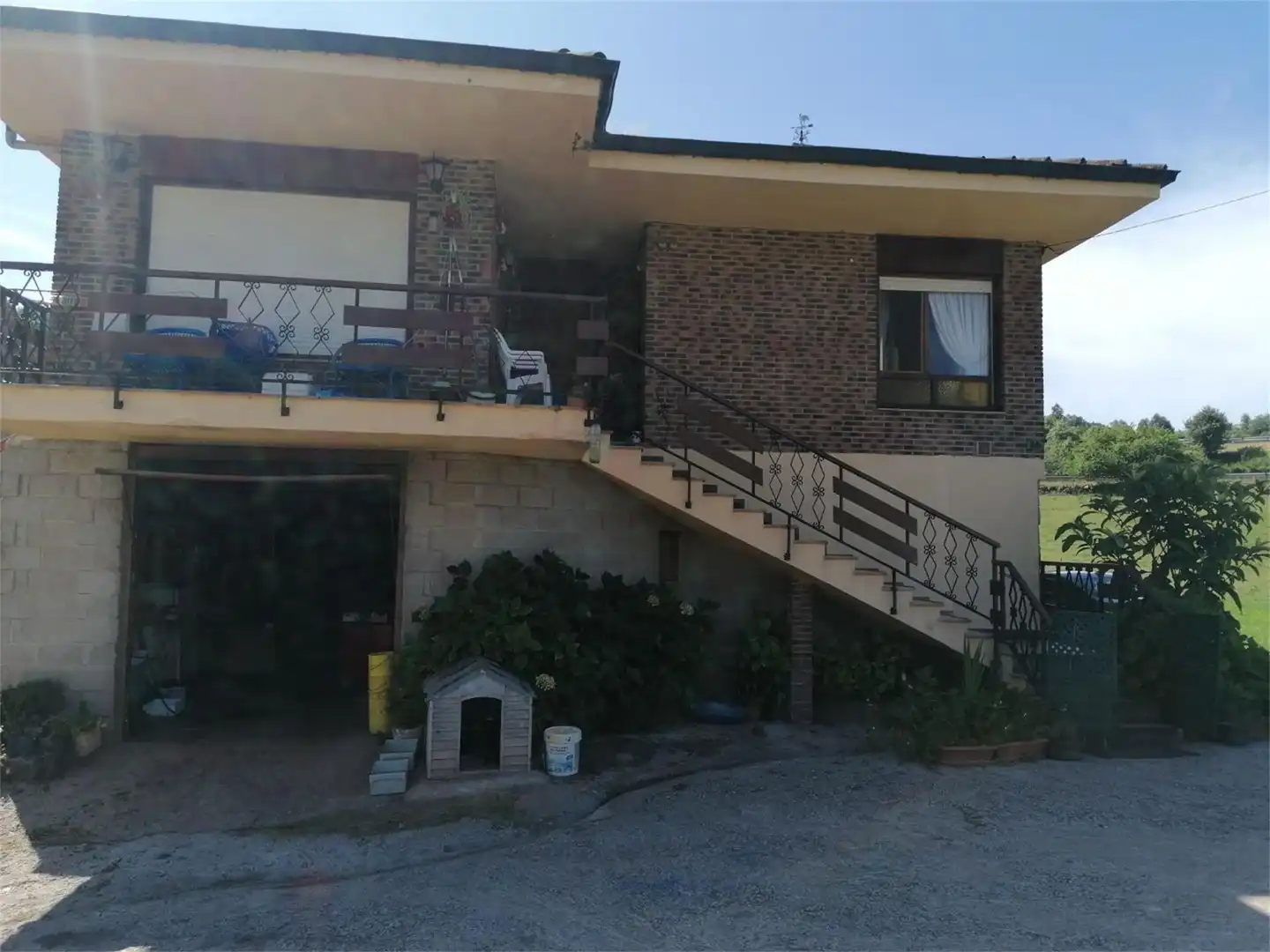 Exterior view of Flat for sale in Hazas de Cesto  with Private garden, Storage room and Furnished