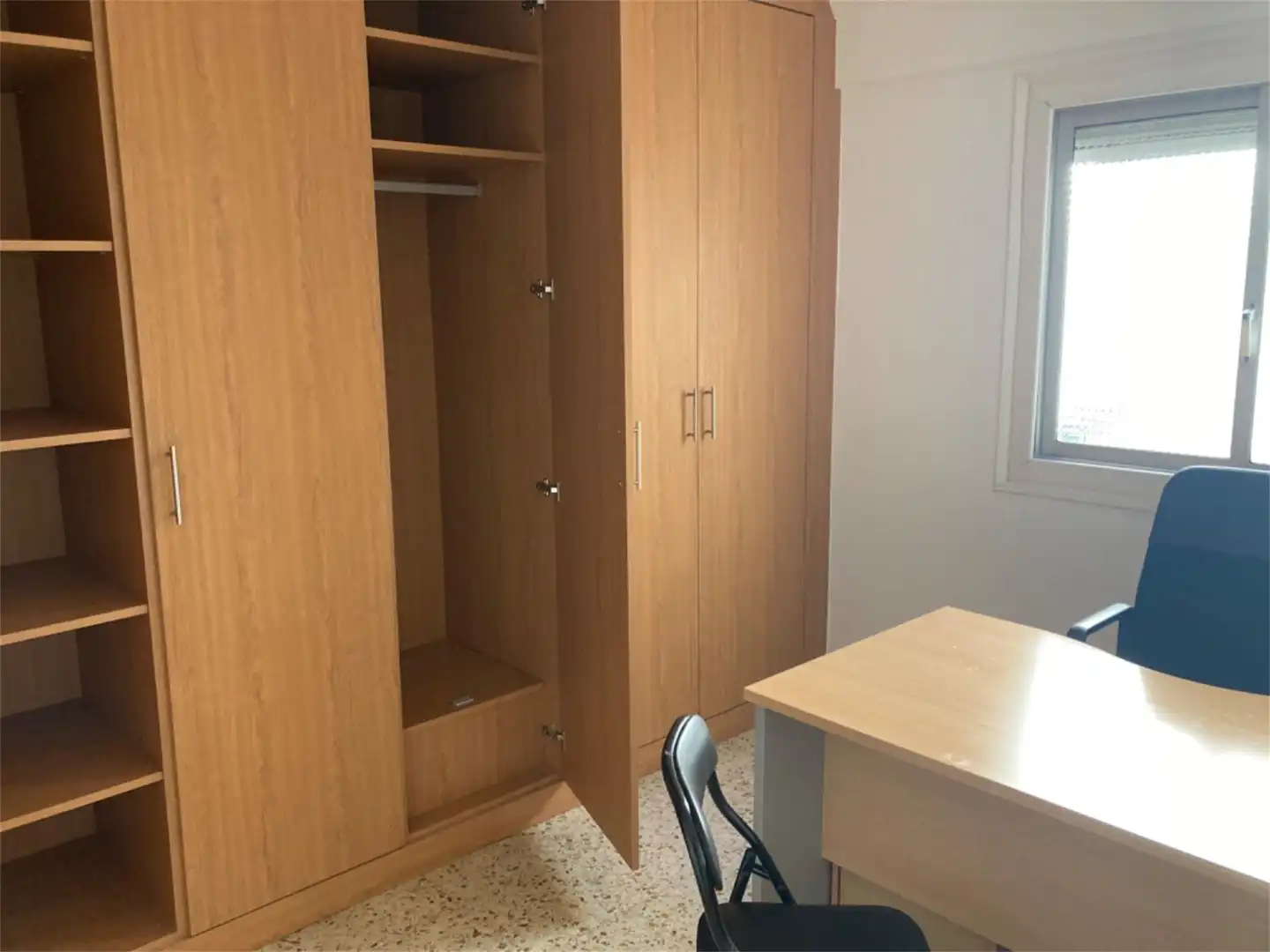 Oficina en venta en Calle Miguel Servet, 64, La Granja Habitación de Oficina en venta en Zaragoza con Calefacción y Amueblado