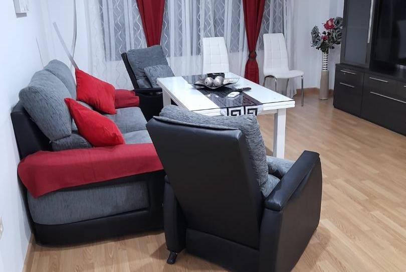 Photo 1 of Flat for sale in Calle Murillo, 11, Mengíbar, Jaén