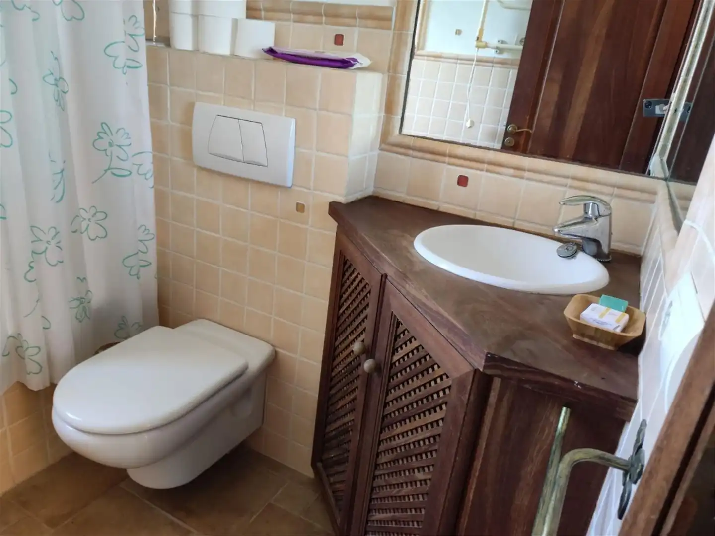 Erdgeschoss zum Verkauf in El Toro Badezimmer von Erdgeschoss zum Verkauf in Calvià mit Klimaanlage, Heizung und Privatgarten