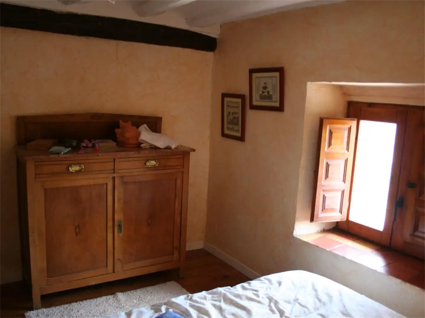 Habitación de Finca rústica en venta en Robres del Castillo con Jardín privado, Trastero y Amueblado