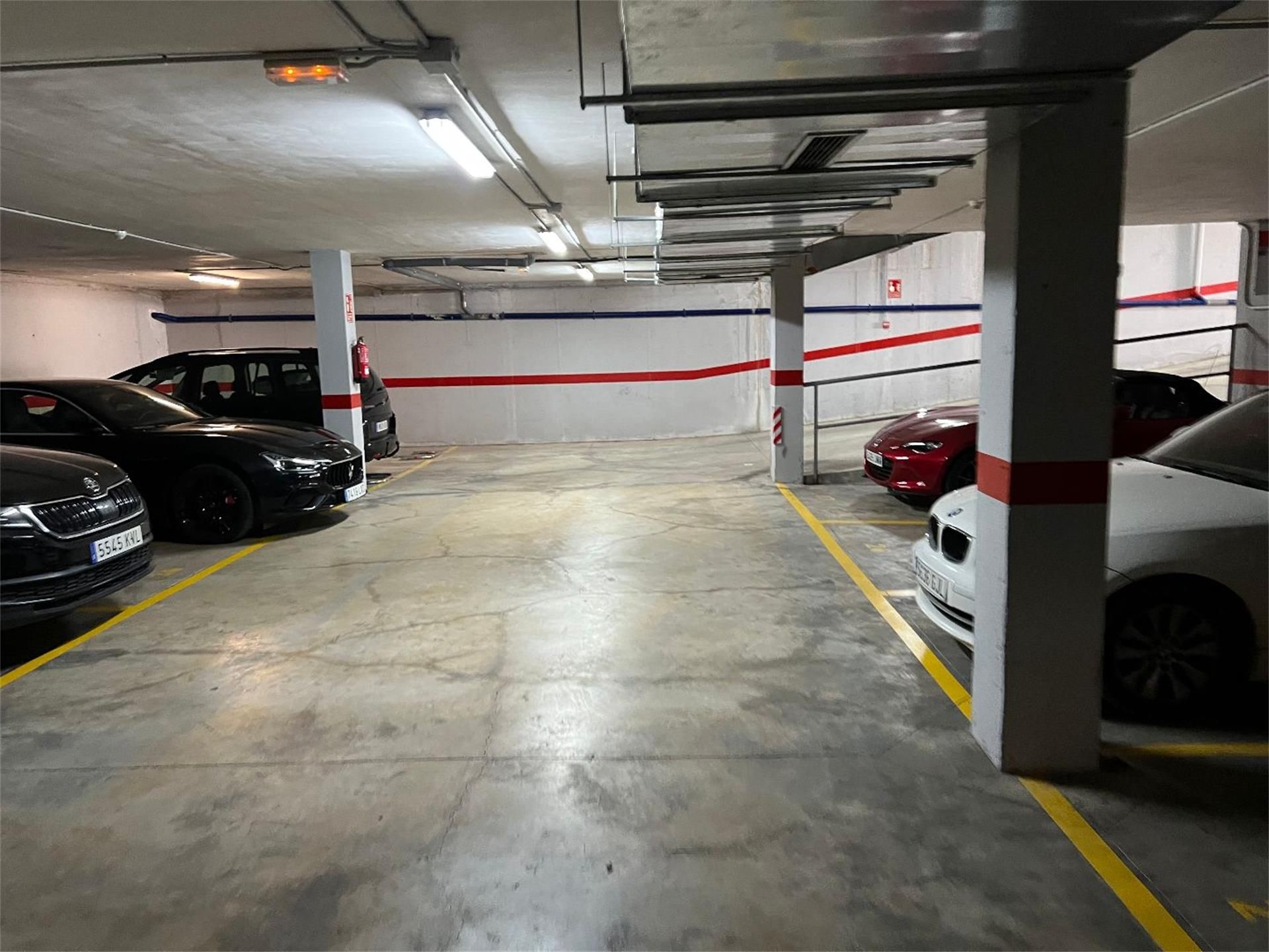 Aparcament de Garatge en venda en Paterna