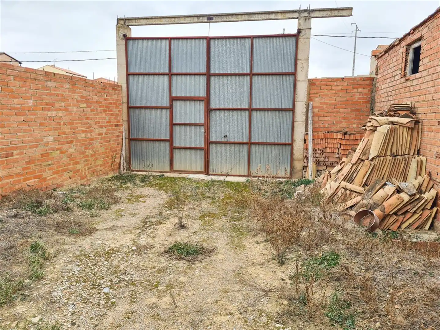 Detached homes for sale in Calle San José, Cella Detached homes for sale in Cella with Terrace and Balcony