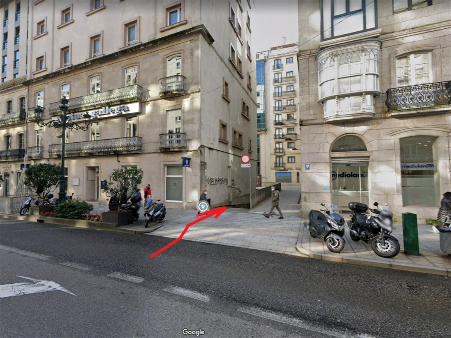 Exterior view of Garage for sale in Vigo 
