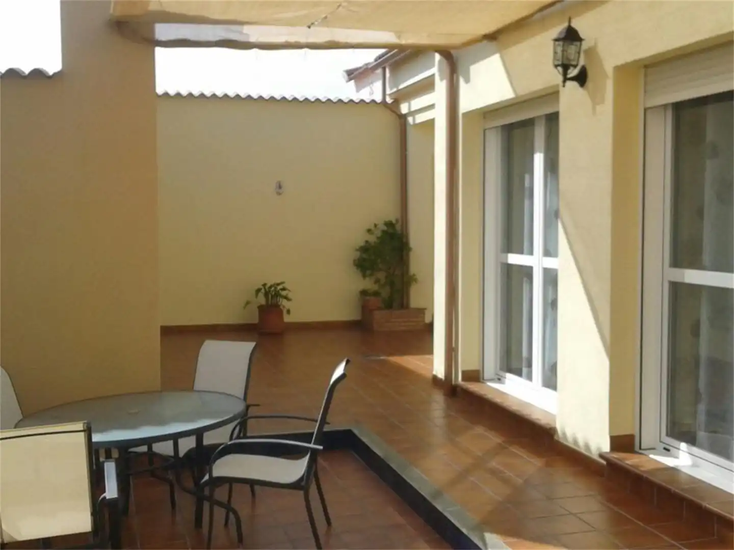 Casa adosada en venta en Calle Luis Vives, 16, Peñarroya-Pueblonuevo Terraza de Casa adosada en venta en Peñarroya-Pueblonuevo con Aire acondicionado, Calefacción y Jardín privado