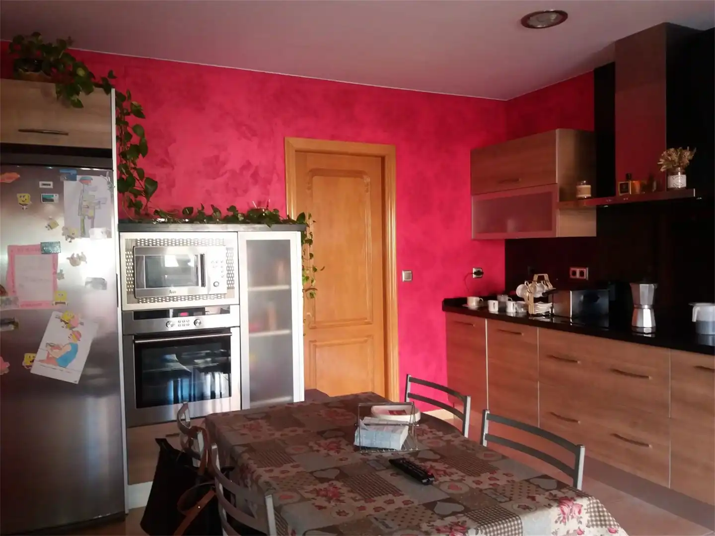 Casa adosada en venta en Calle Luis Vives, 16, Peñarroya-Pueblonuevo Cocina de Casa adosada en venta en Peñarroya-Pueblonuevo con Aire acondicionado, Calefacción y Jardín privado