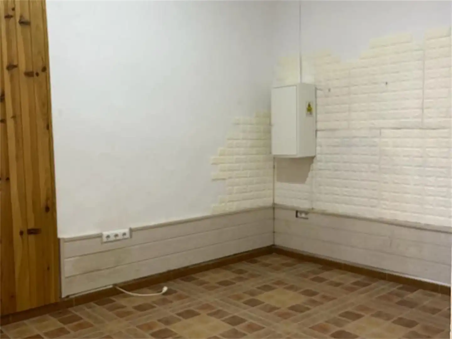Geschaftsraum zur Miete in Avenida Doctor Salvador Gallardo, 7, V Centenario - Piletas - Capuchinos Geschaftsraum zur Miete in Sanlúcar de Barrameda mit Klimaanlage