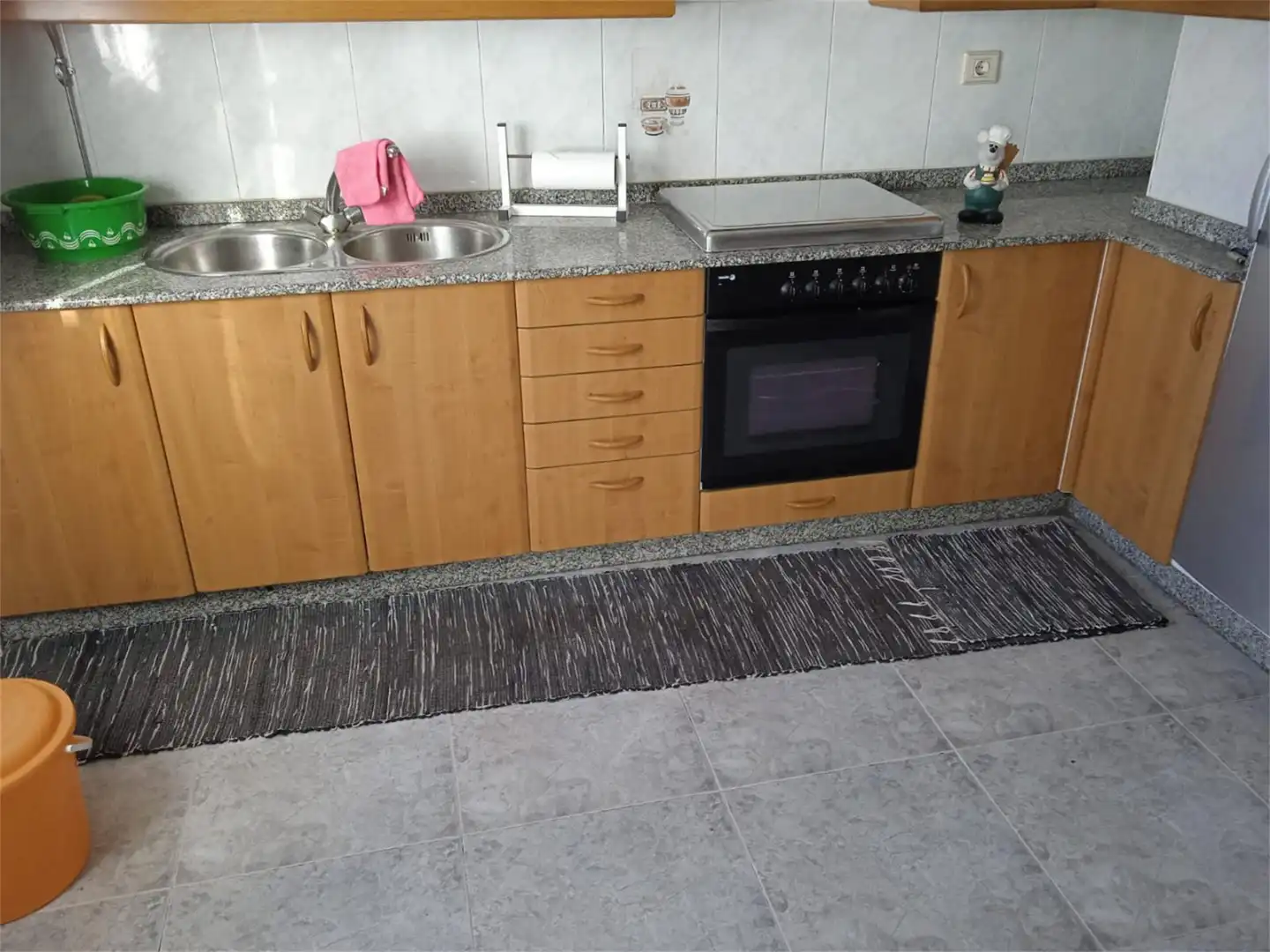 Cuina de Casa adosada en venda en Sarreaus amb Calefacció, Moblat i Forn