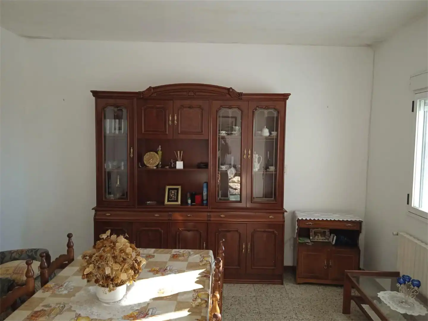 Sala d'estar de Casa adosada en venda en Sarreaus amb Calefacció, Moblat i Forn