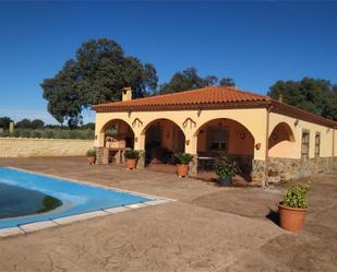 Swimming pool of Land for sale in Chillón