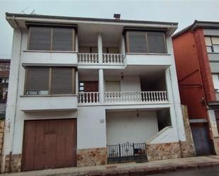 Vista exterior de Casa o xalet en venda en Aller amb Terrassa i Balcó