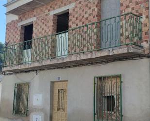 Vista exterior de Casa adosada en venda en Peal de Becerro