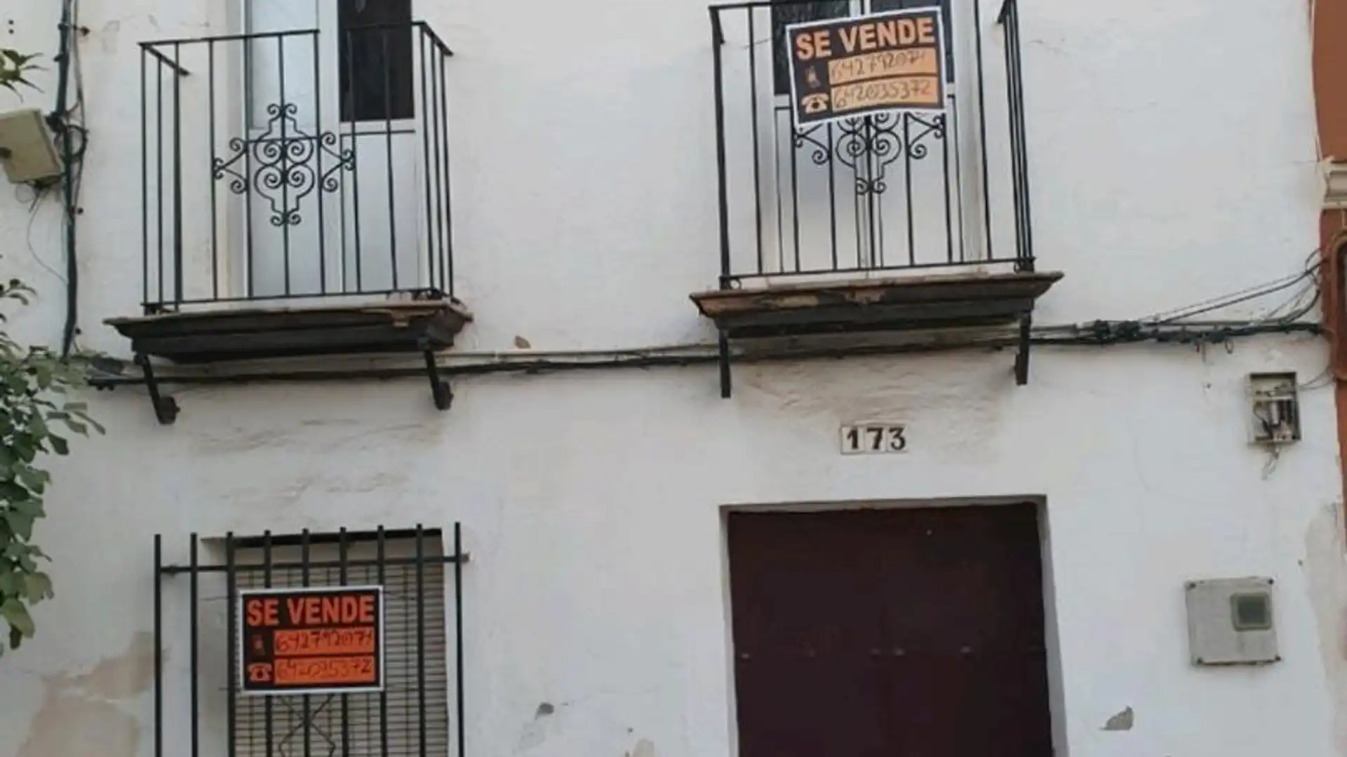 Vista exterior de Casa adosada en venta en Cantillana con Amueblado