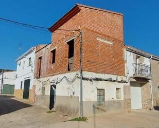 Exterior view of Single-family semi-detached for sale in Serradilla