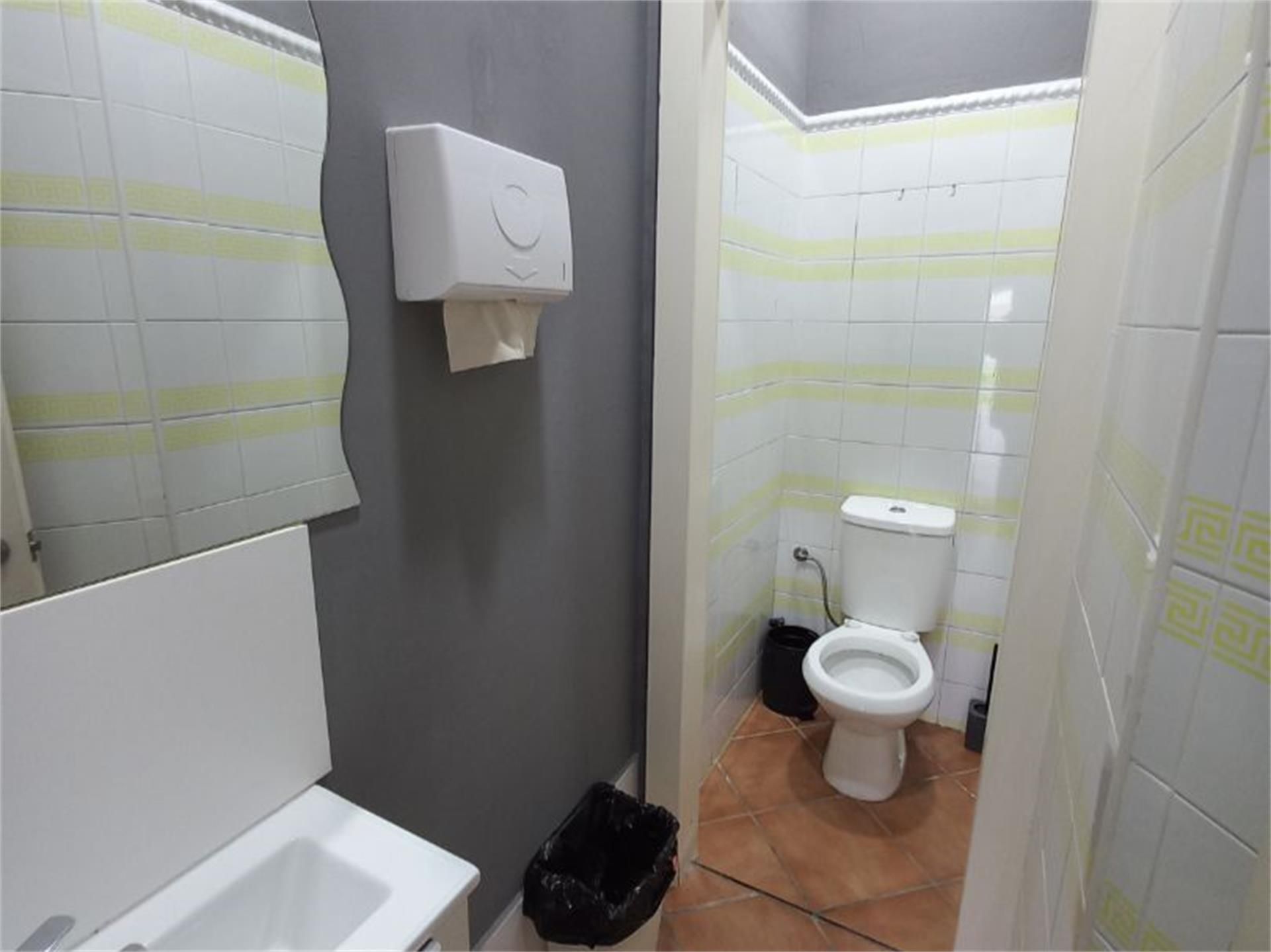 Badezimmer von Geschaftsraum miete in La Antilla