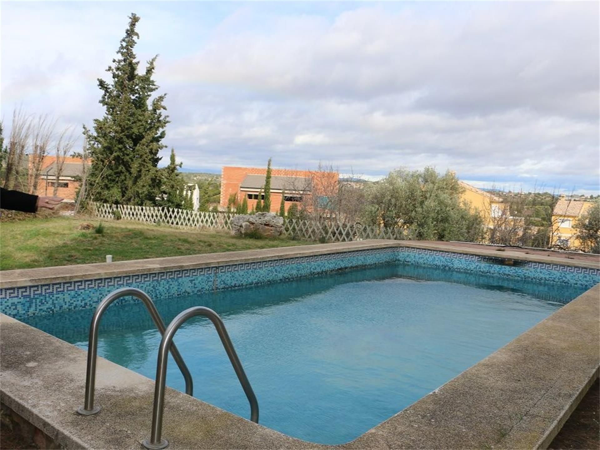 Piscina de Casa o chalet de alquiler en Chiva con Aire acondicionado, Calefacción y Jardín privado