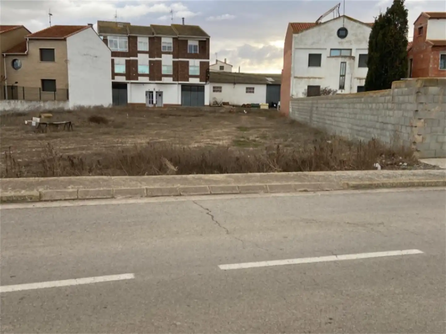 Land for sale in Fuentes Claras