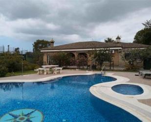 Piscina de Casa o xalet en venda en L'Eliana amb Aire condicionat, Terrassa i Piscina