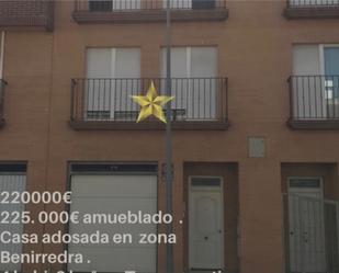 Vista exterior de Casa adosada en venda en Gandia amb Aire condicionat, Terrassa i Balcó