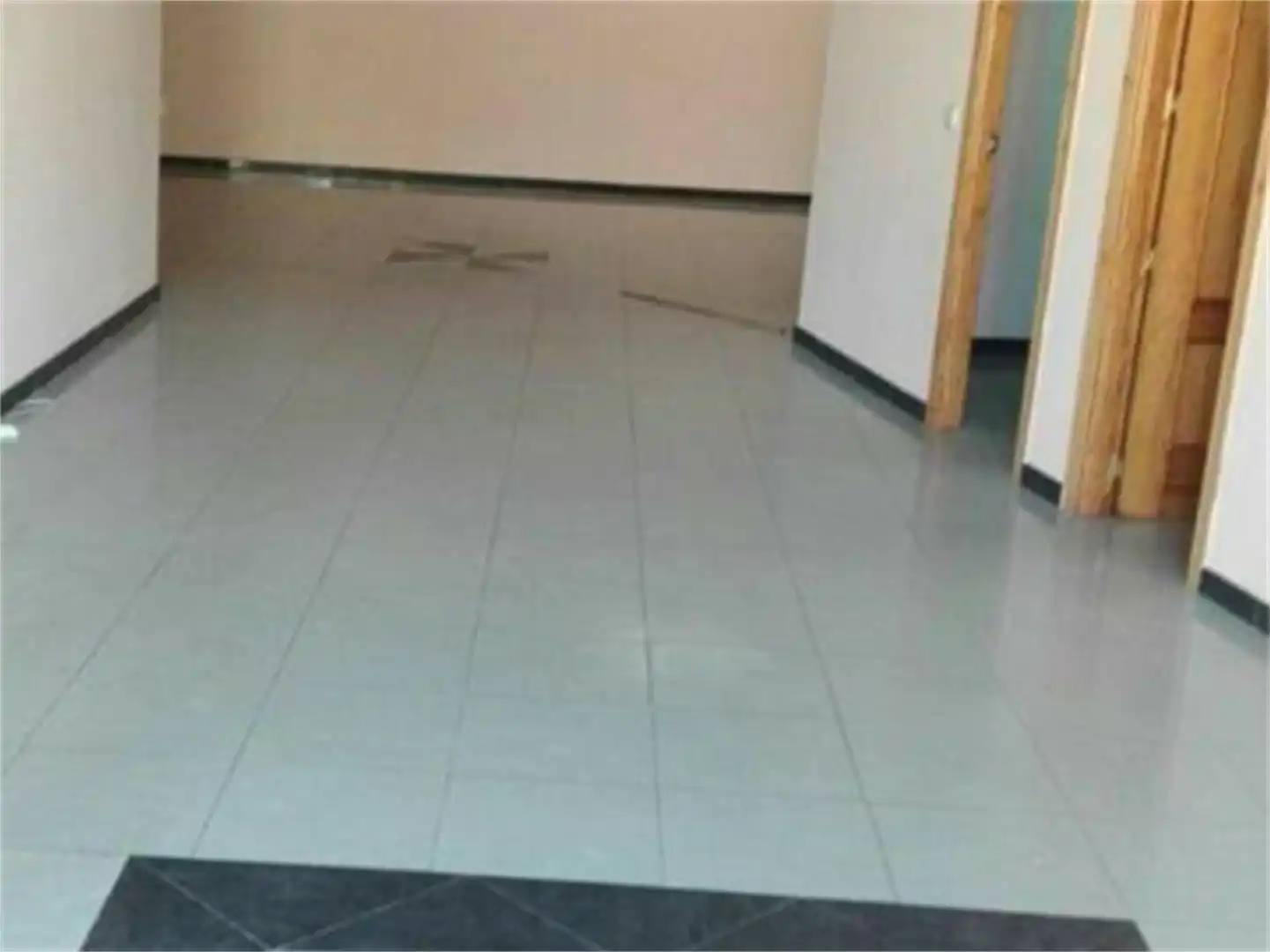 Büro zum Verkauf in Gerindote