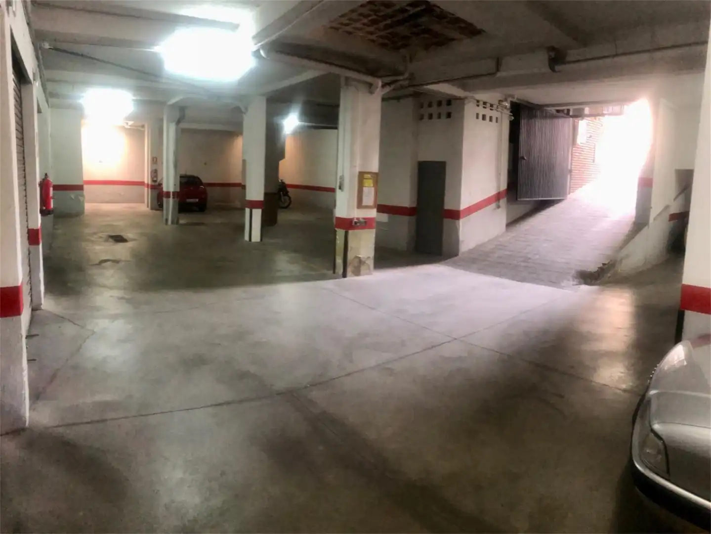 Garage zur Miete in Plaza de Pineda, Zona Centro Parkplatz von Garage zur Miete in Córdoba