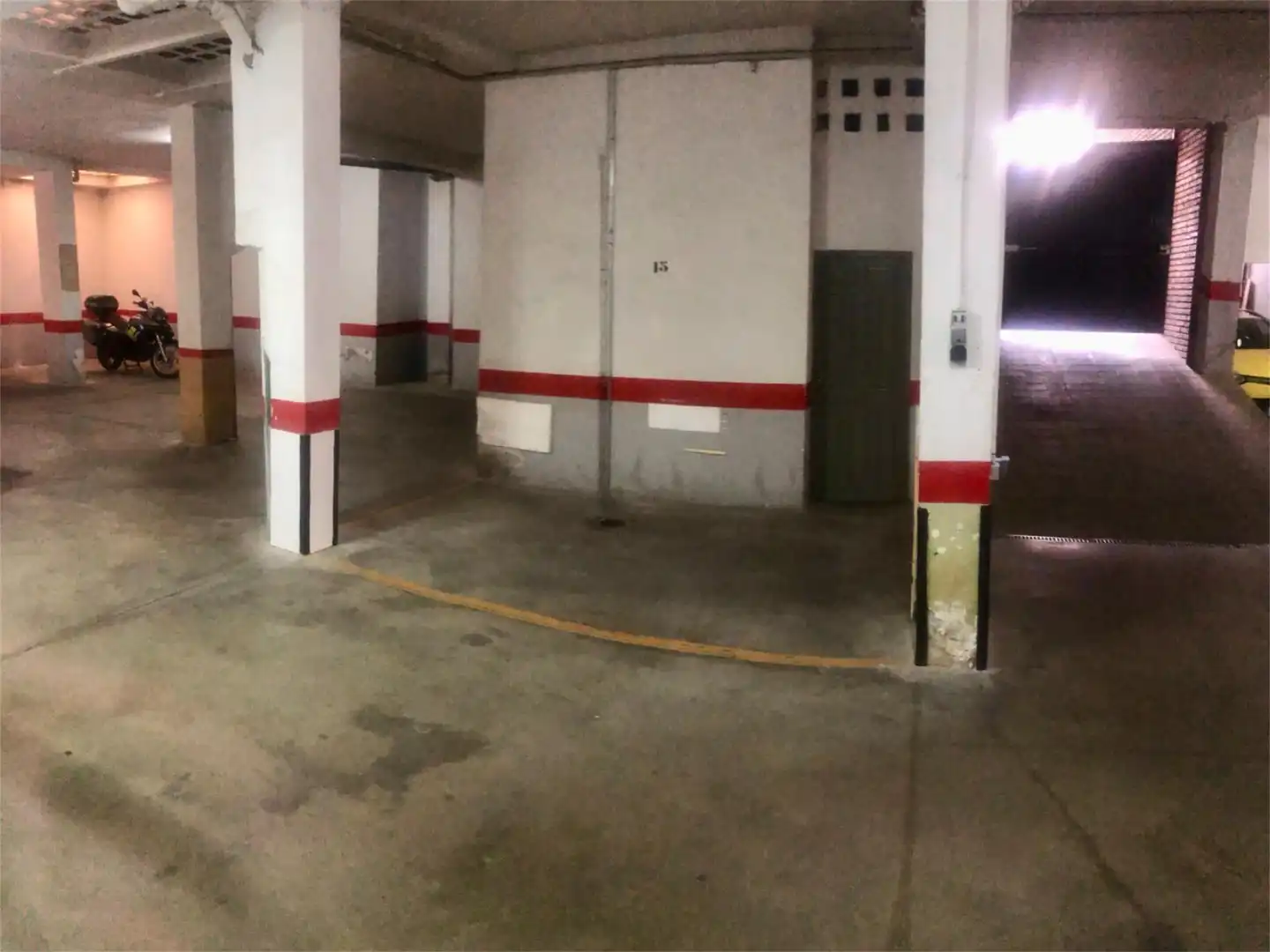 Garage zur Miete in Plaza de Pineda, Zona Centro Parkplatz von Garage zur Miete in Córdoba