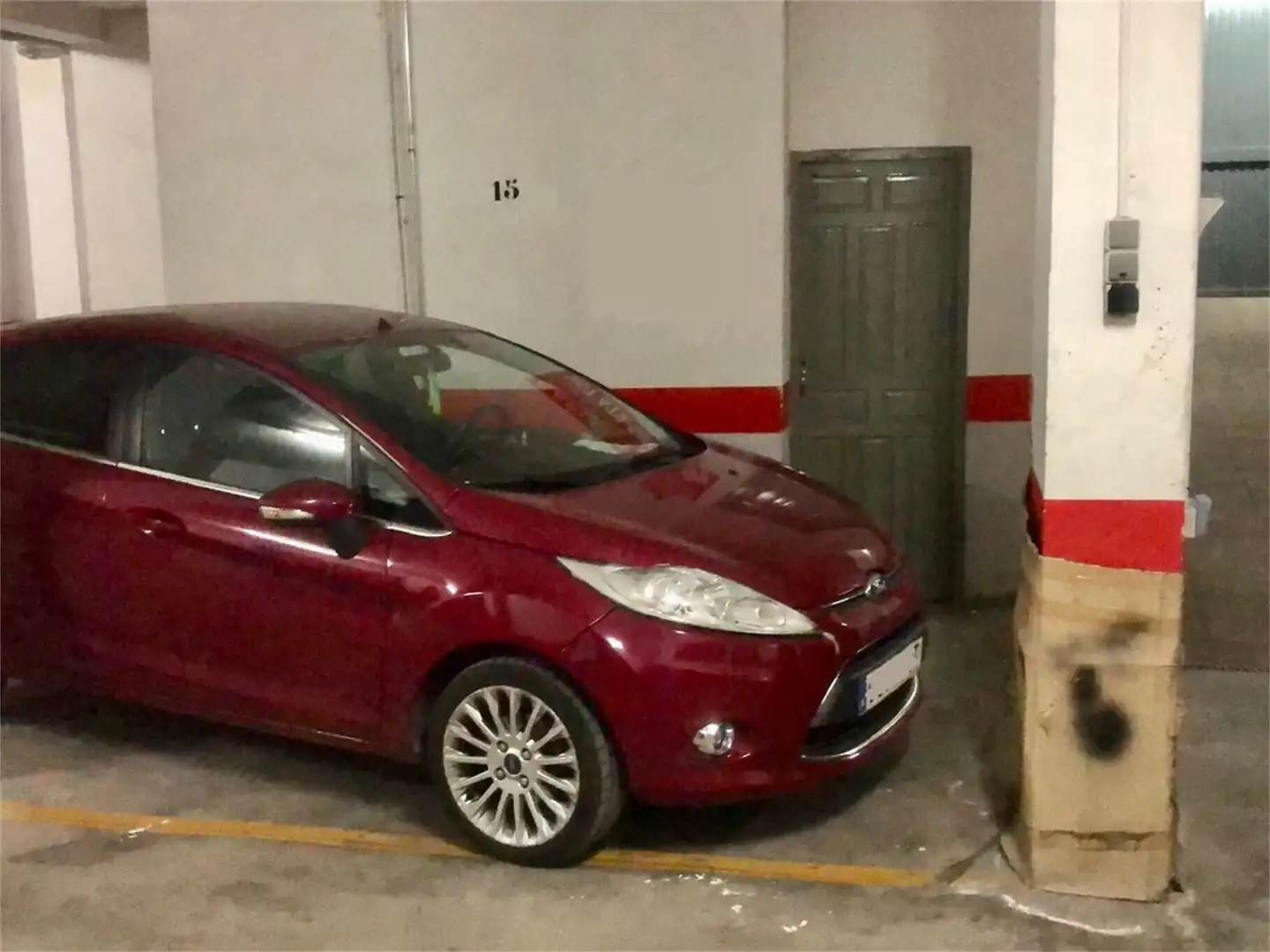 Garage zur Miete in Plaza de Pineda, Zona Centro Parkplatz von Garage zur Miete in Córdoba