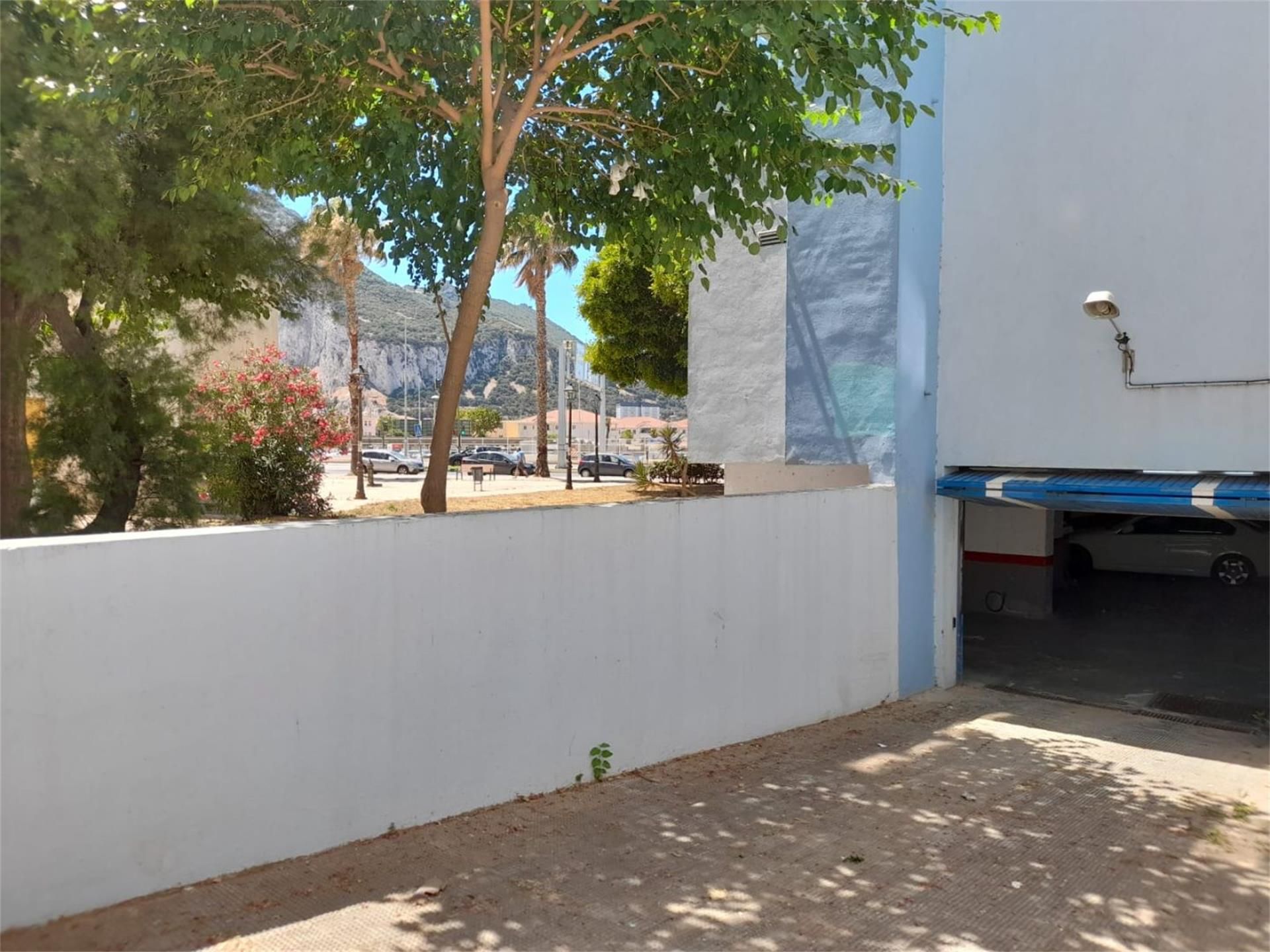 Vista exterior de Garatge de lloguer en La Línea de la Concepción