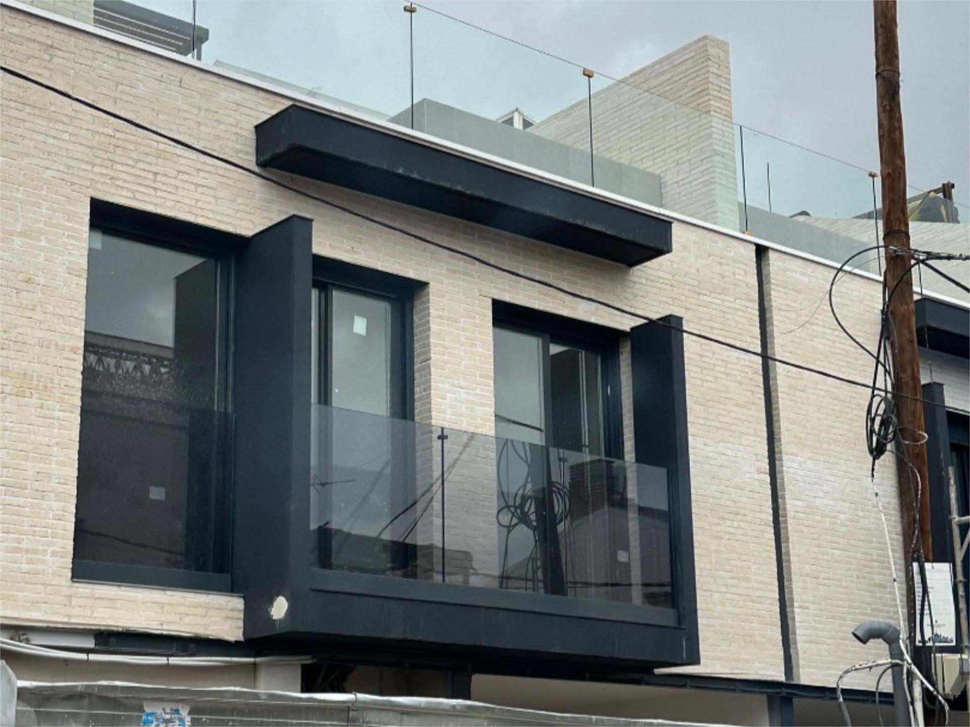 Exterior view of Flat for sale in Esplugues de Llobregat  with Air Conditioner, Terrace and Swimming Pool