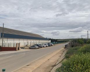 Vista exterior de Nau industrial de lloguer en Sierra de Yeguas