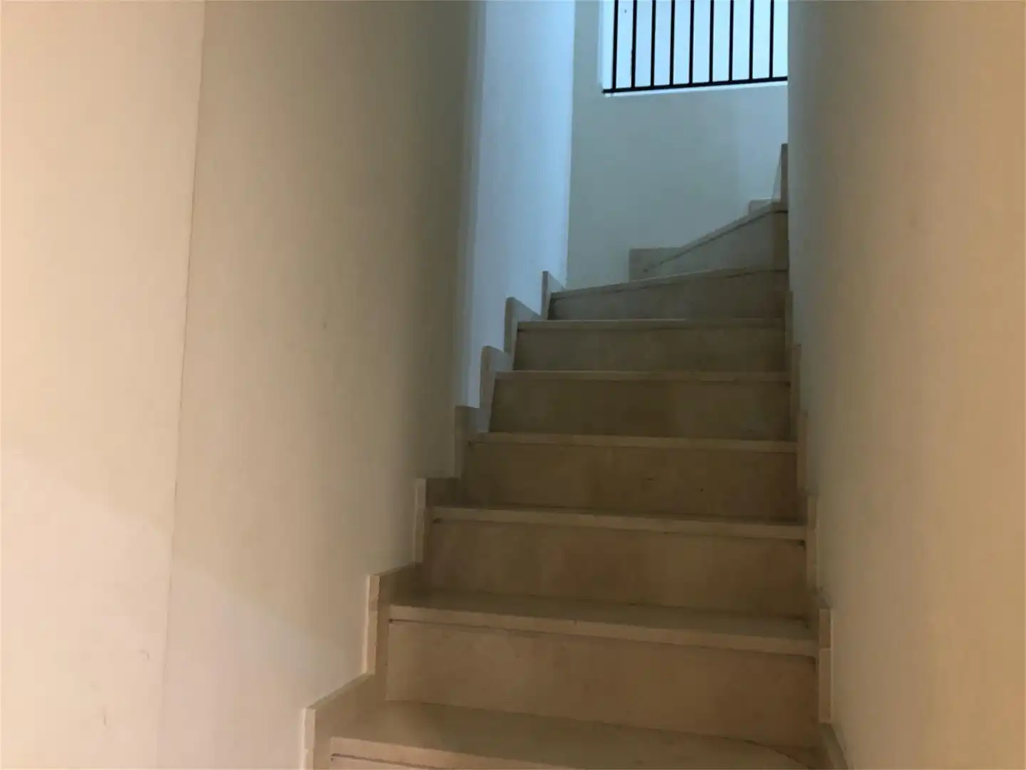 Dúplex de alquiler en Estepona con Aire acondicionado, Calefacción y Jardín privado