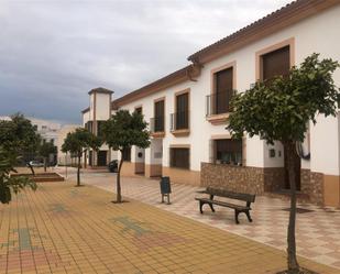 Vista exterior de Casa adosada en venda en Herrera amb Aire condicionat i Balcó