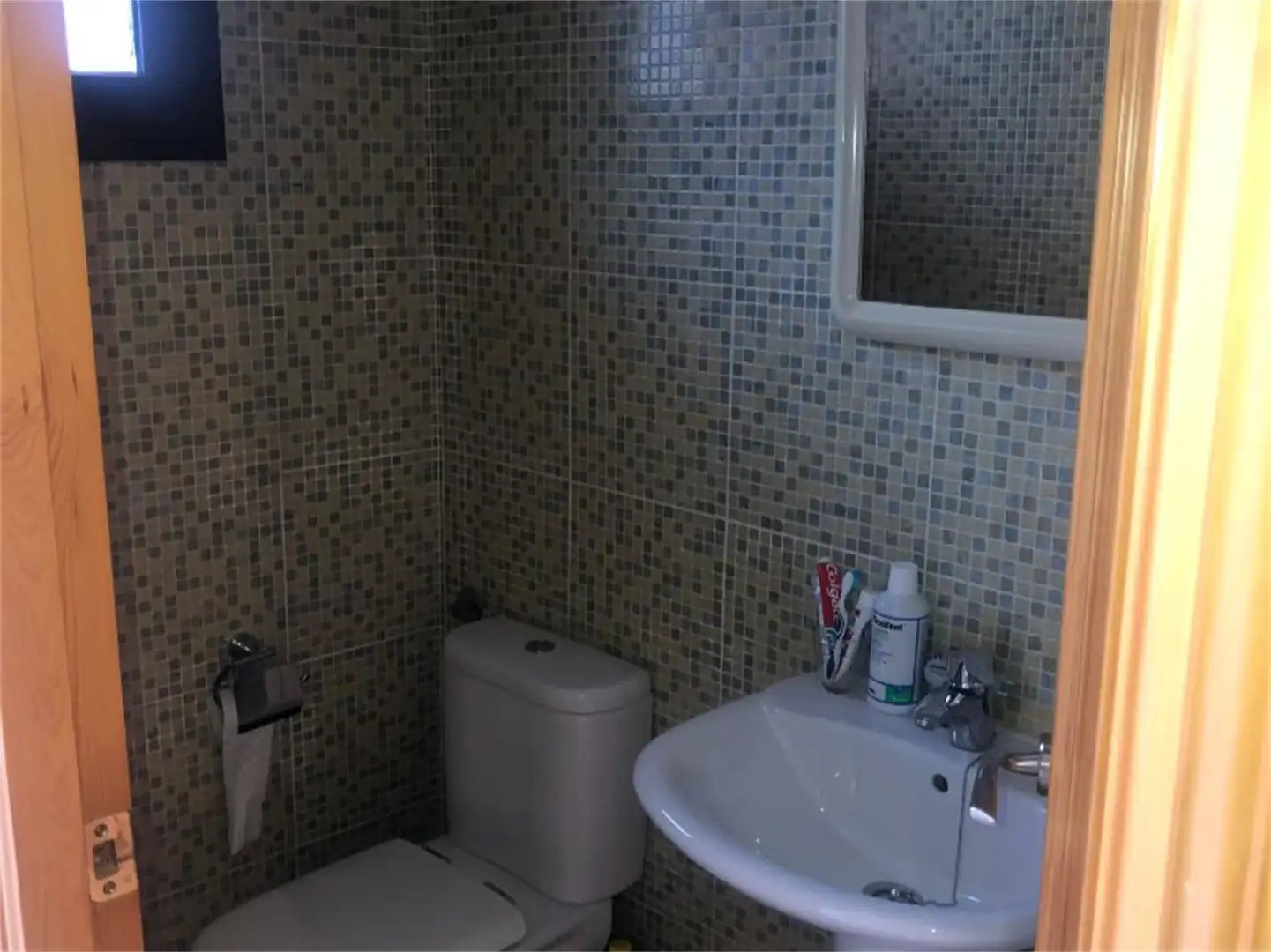 Casa adosada en venta en Carretera Genil, 39, Herrera Baño de Casa adosada en venta en Herrera con Aire acondicionado, Calefacción y Trastero
