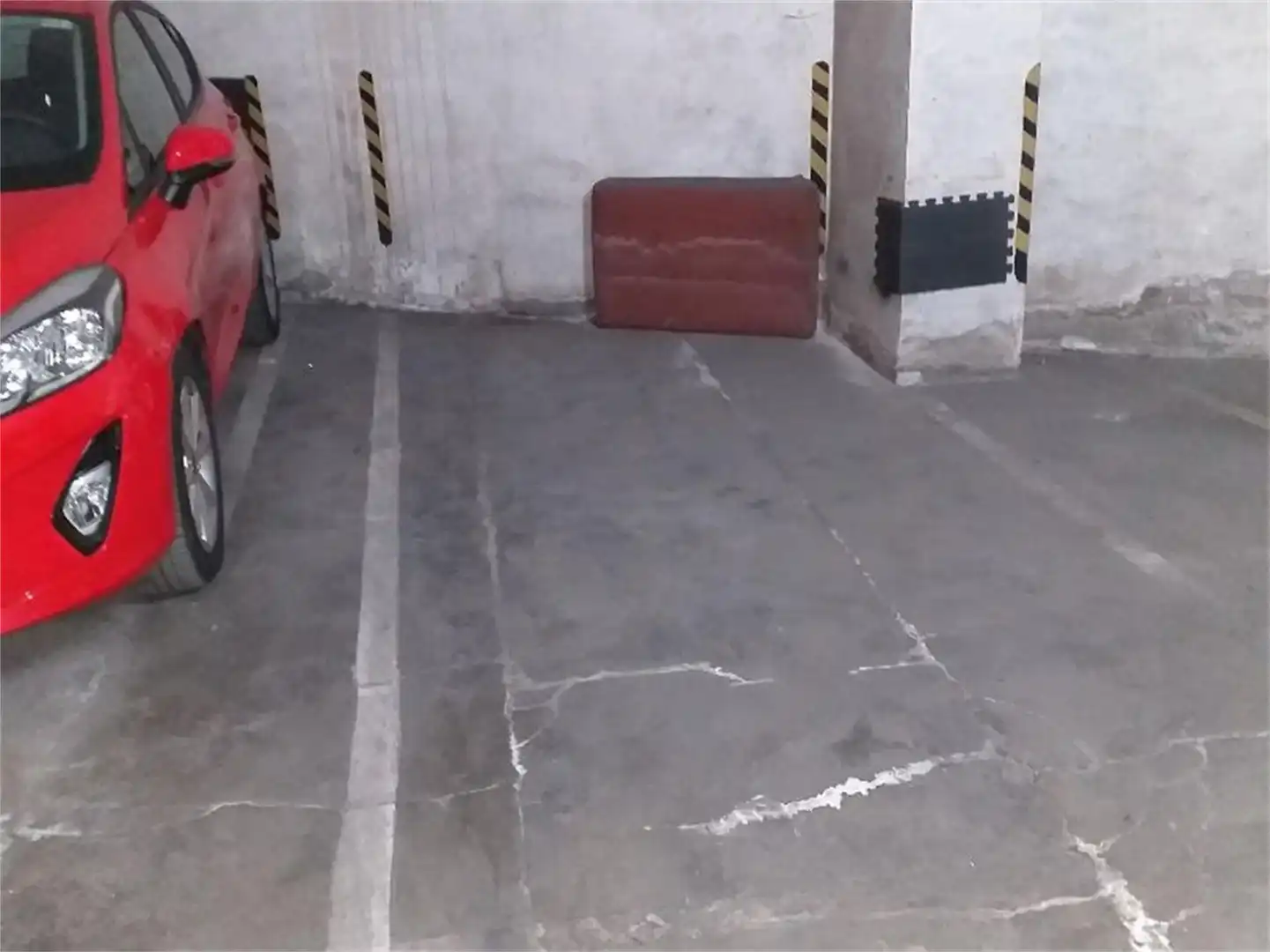 Garaje de alquiler en Carrer de Sant Hilari Sacalm, 27, Lloreda Garaje de alquiler en Carrer de Sant Hilari Sacalm, 27, Lloreda