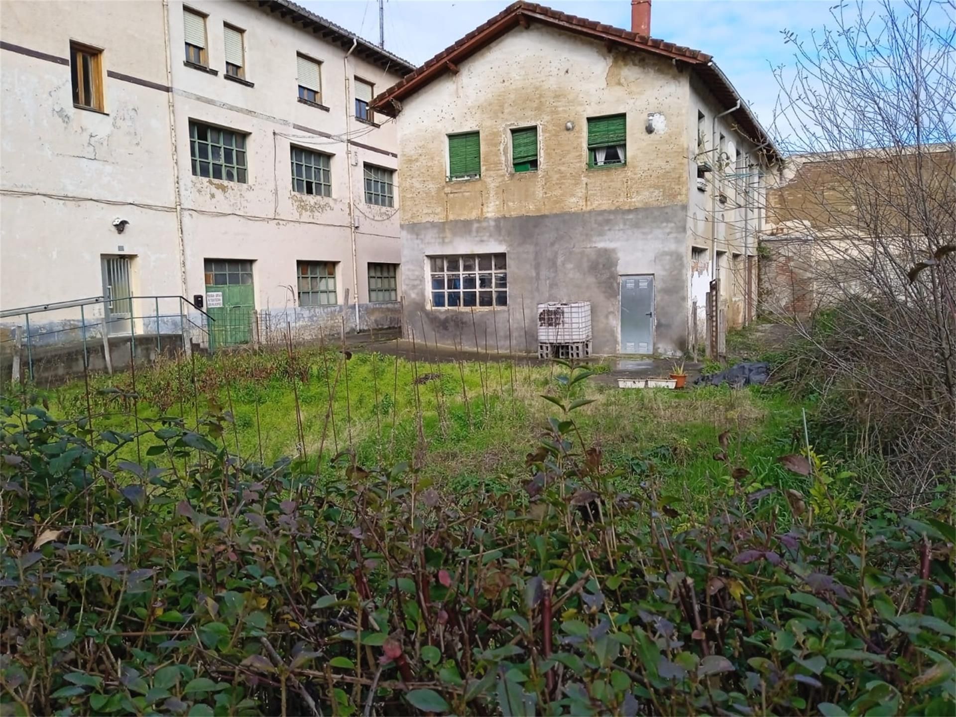 Planta baixa en venda en Balmaseda amb Jardí privat