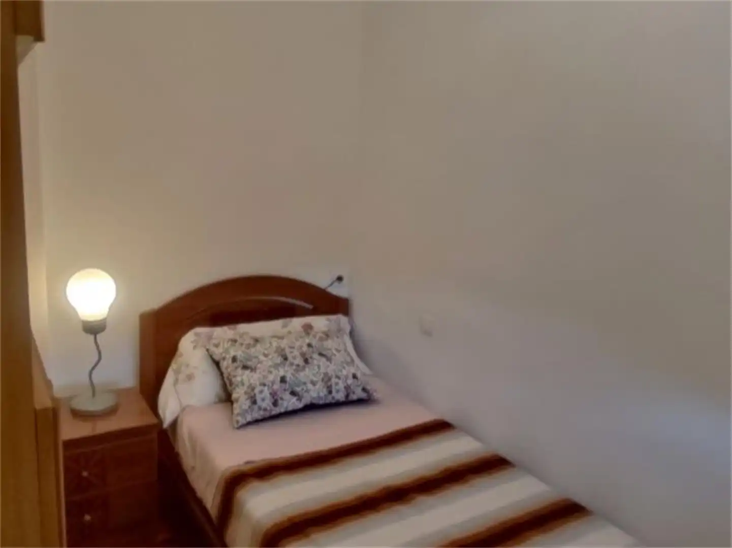 Bedroom of Detached homes for sale in Miraveche  with Heating, Parquet flooring and Terrace