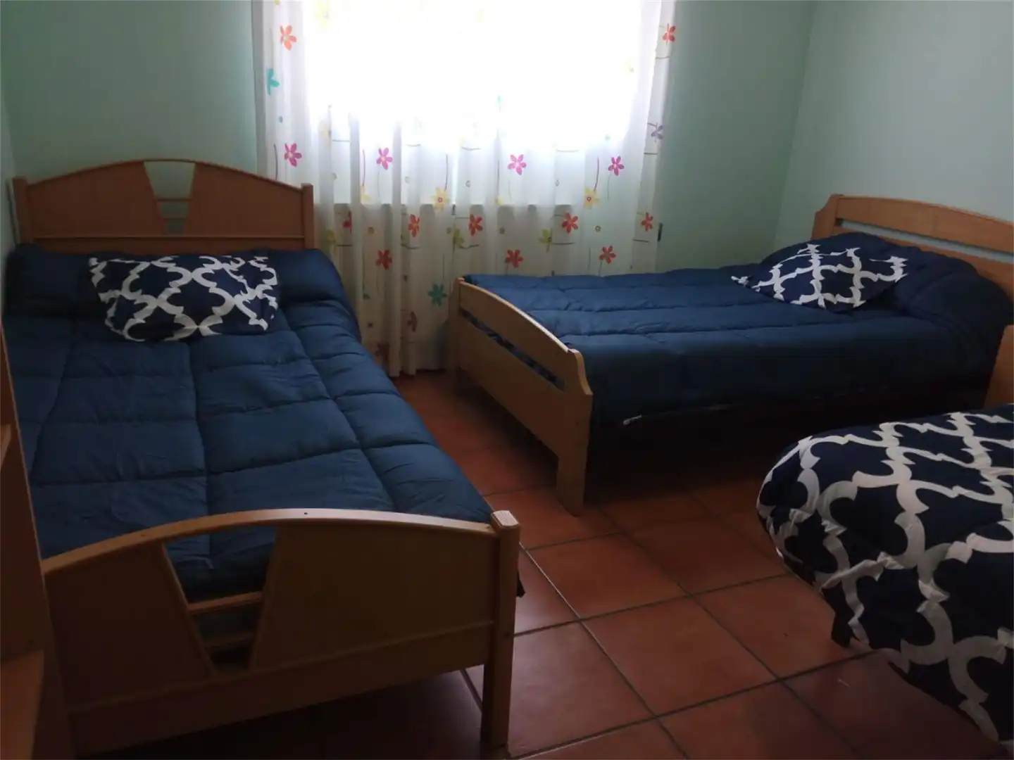 Casa o chalet en venta en Calle de Manuel de Falla, 5, El Hoyo de Pinares Habitación de Casa o chalet en venta en El Hoyo de Pinares con Terraza, Piscina y Balcón