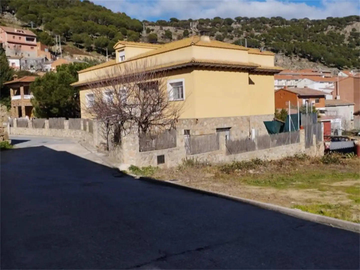 Casa o chalet en venta en Calle de Manuel de Falla, 5, El Hoyo de Pinares Vista exterior de Casa o chalet en venta en El Hoyo de Pinares con Terraza, Piscina y Balcón