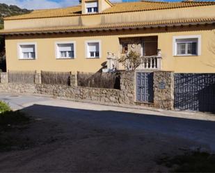 Exterior view of House or chalet for sale in El Hoyo de Pinares   with Terrace, Swimming Pool and Balcony