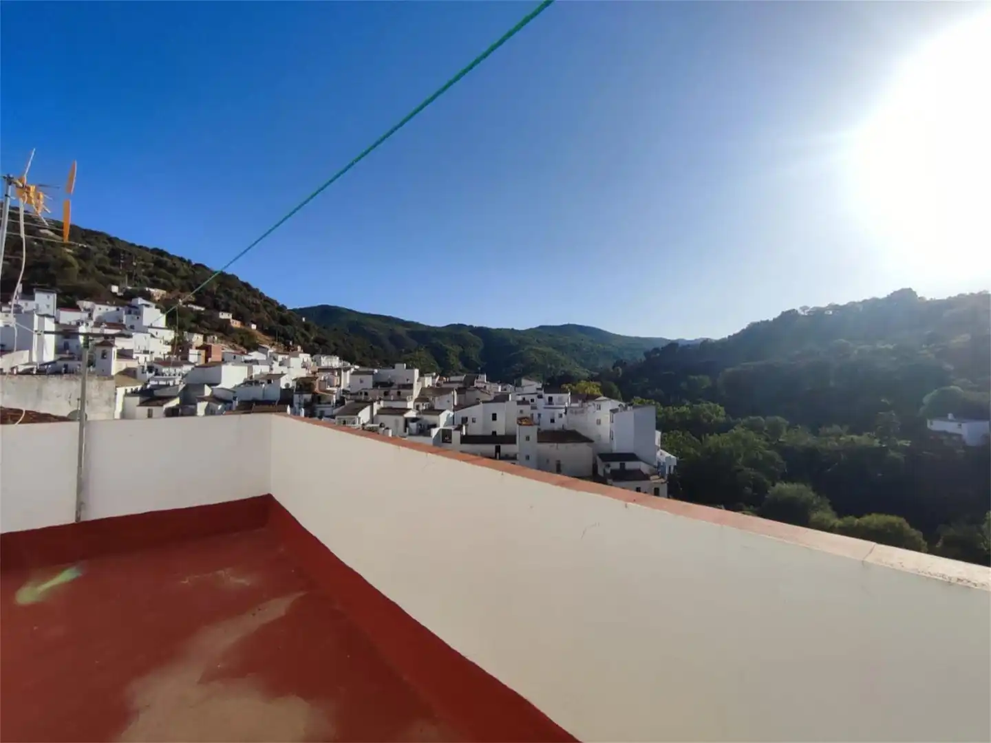 Casa adosada en venta en Calle Ronda, 13, Igualeja Vista exterior de Casa adosada en venta en Igualeja con Aire acondicionado, Calefacción y Parquet