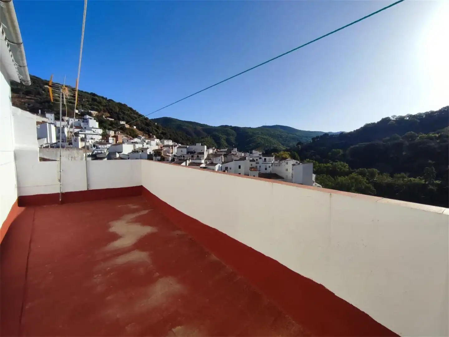 Casa adosada en venta en Calle Ronda, 13, Igualeja Vista exterior de Casa adosada en venta en Igualeja con Aire acondicionado, Calefacción y Parquet