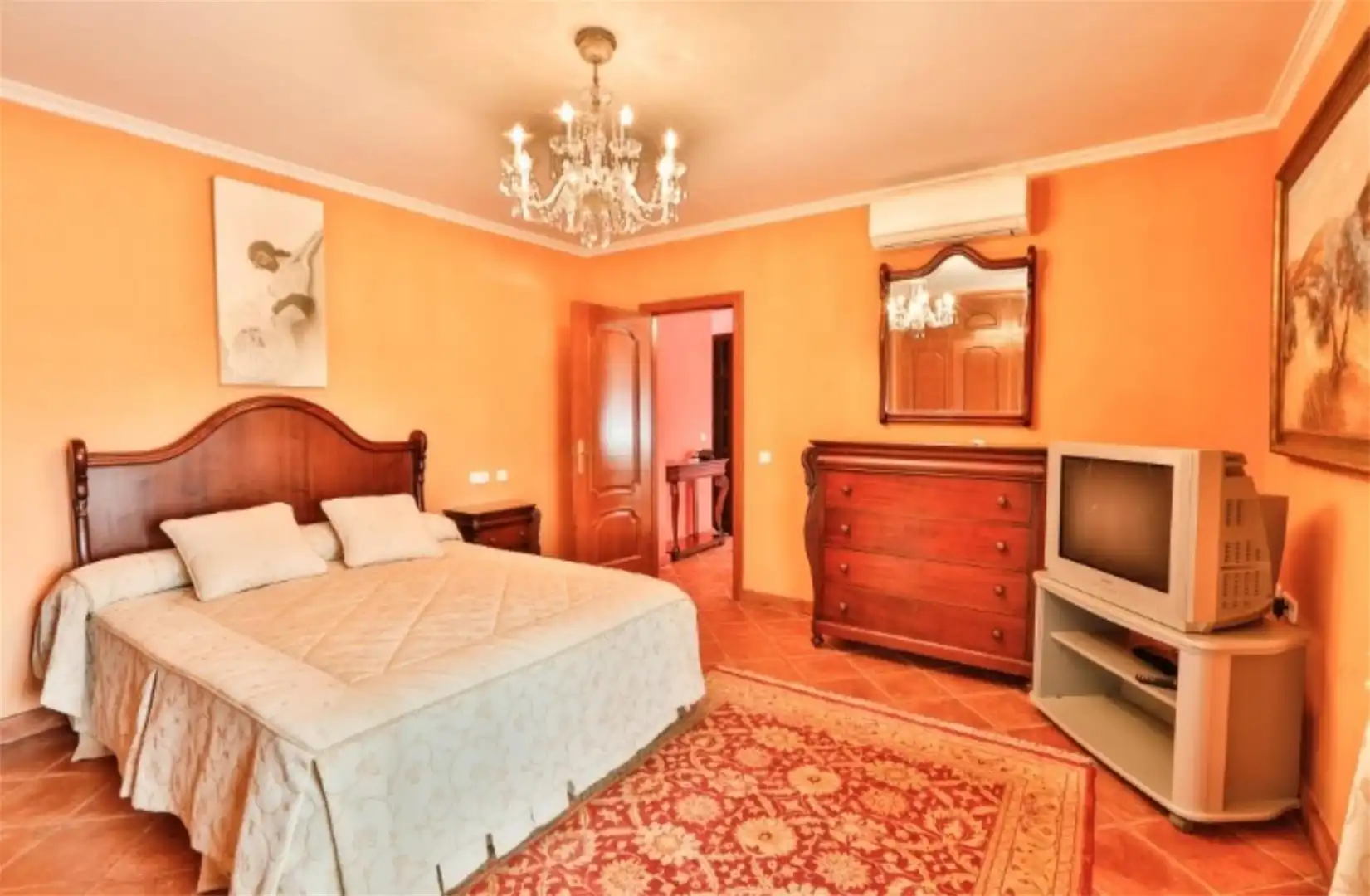 Habitación de Casa o chalet en venta en Carmona con Aire acondicionado, Calefacción y Jardín privado