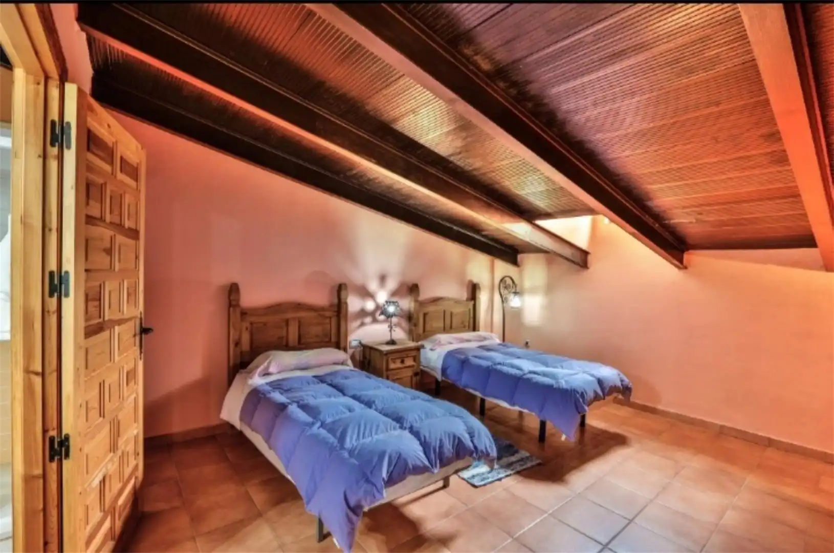 Habitación de Casa o chalet en venta en Carmona con Aire acondicionado, Calefacción y Jardín privado