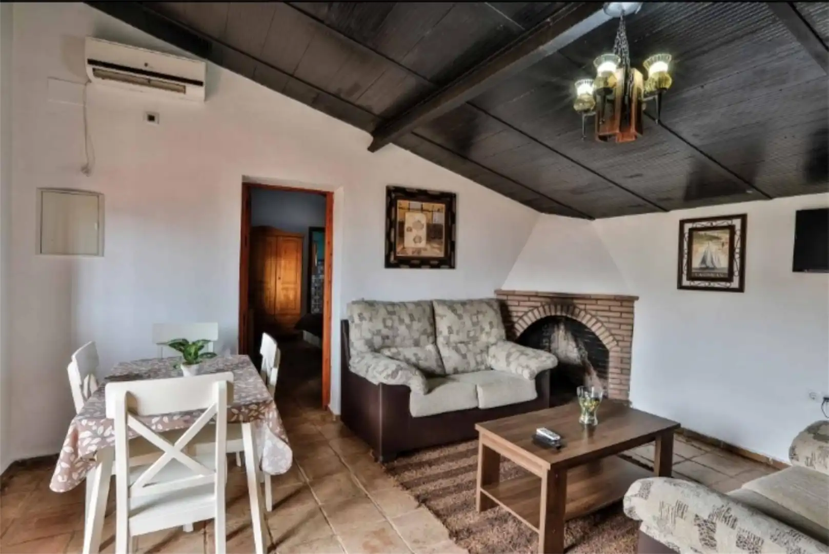 Sala de estar de Casa o chalet en venta en Carmona con Aire acondicionado, Calefacción y Jardín privado