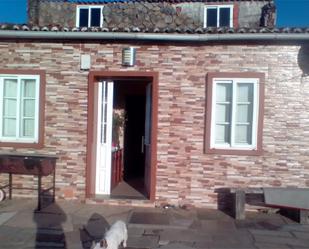 Exterior view of Single-family semi-detached for sale in Santiago de Compostela   with Terrace and Balcony