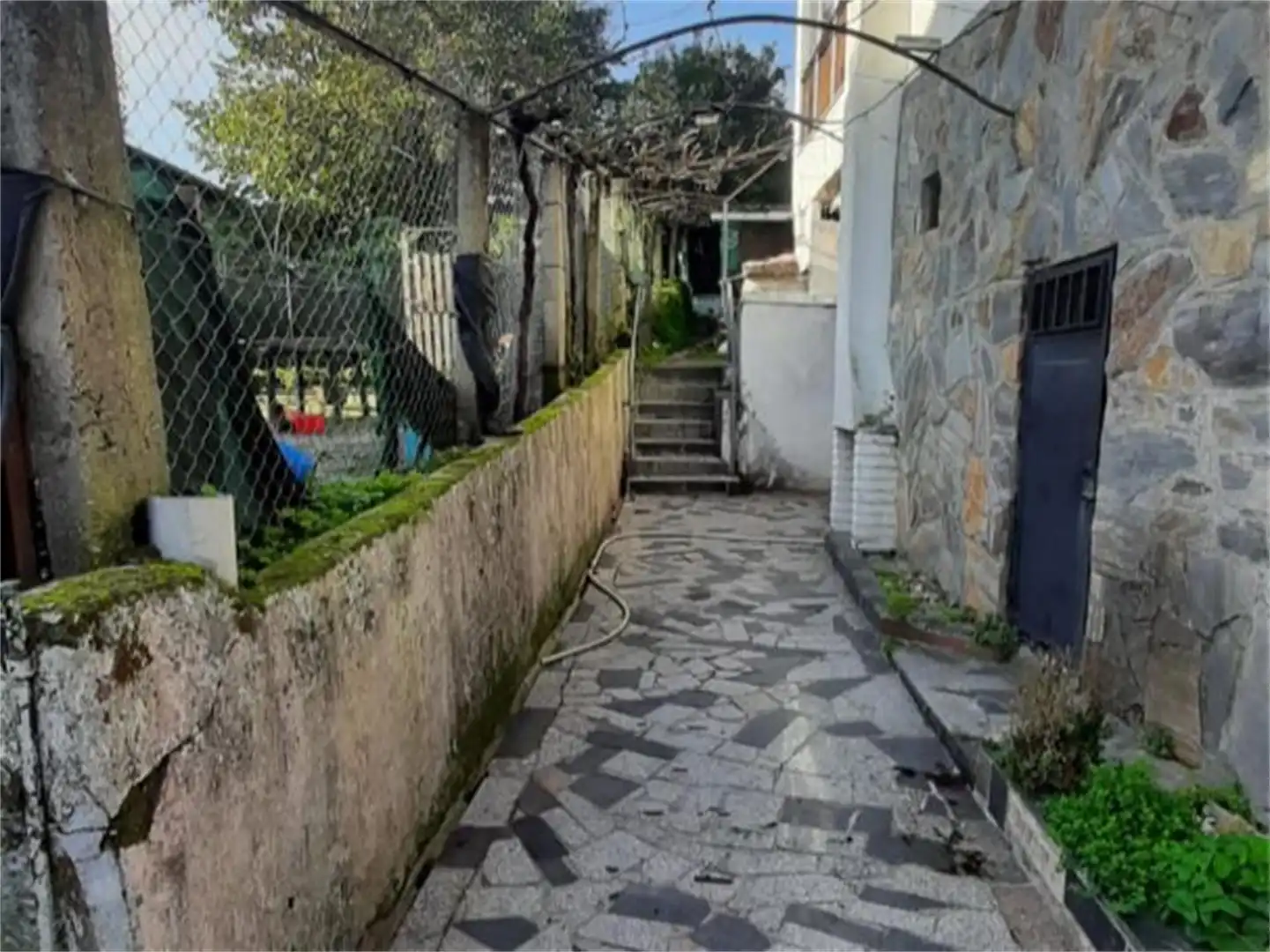 Exterior view of Detached homes for sale in Ourense Capital 