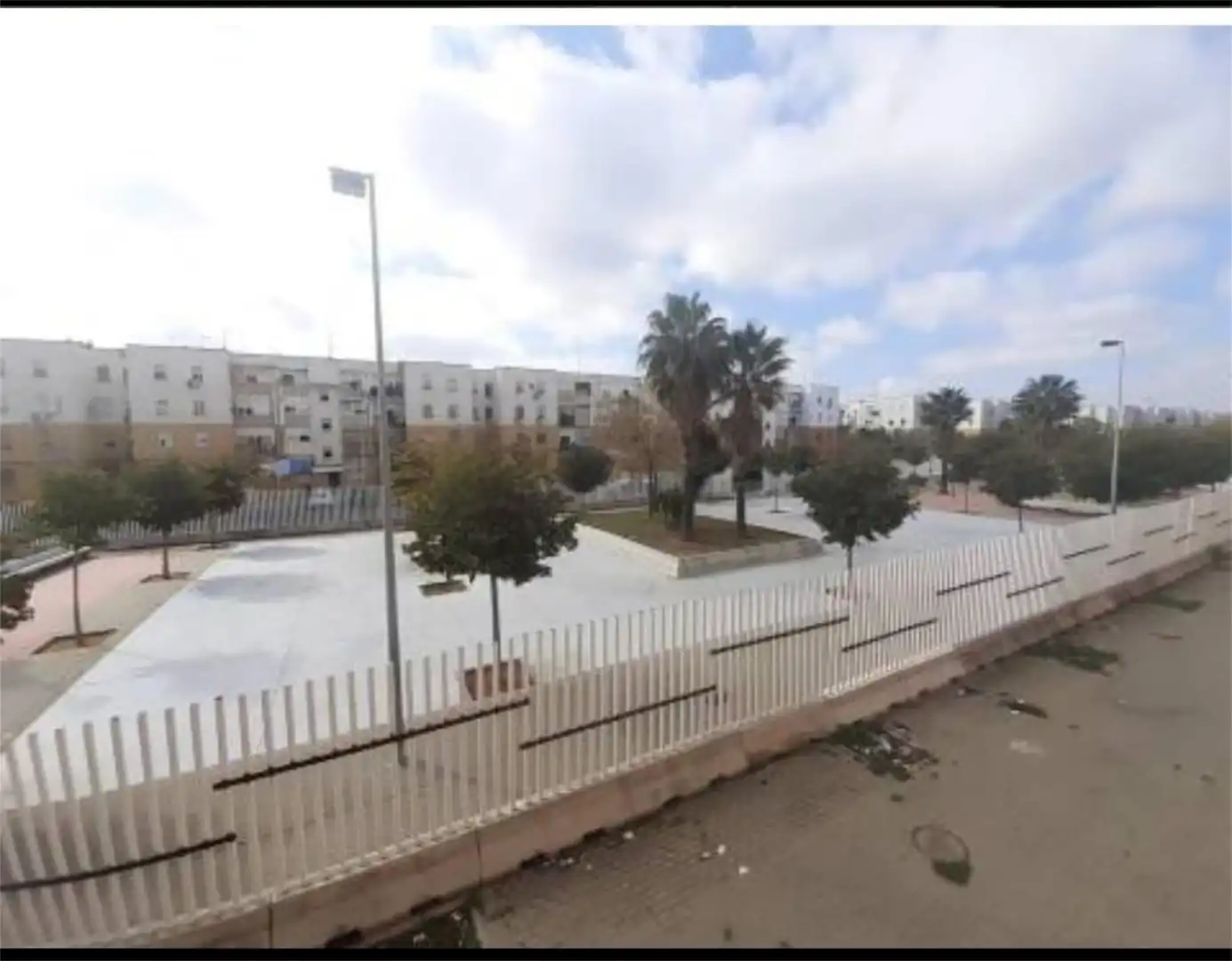 Exterior view of Flat for share in Sevilla  with Air Conditioner, Terrace and Furnished