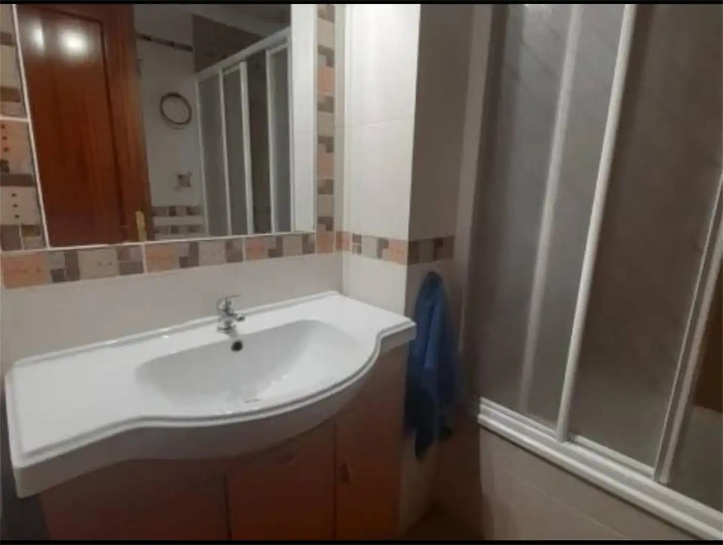 Bathroom of Flat for share in Sevilla  with Air Conditioner, Terrace and Furnished